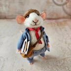 WhiskerWool™ – Handcrafted, Needle-Felted Mouse