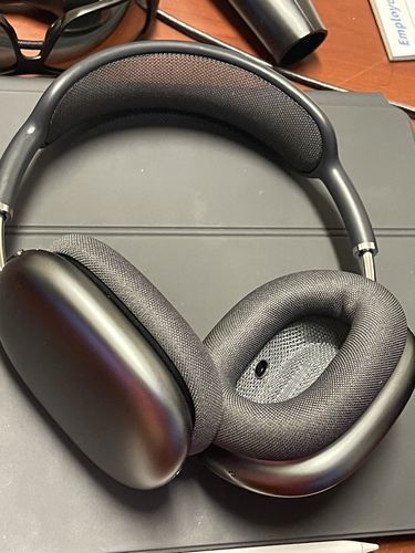 Wireless Noise-Cancelling Over-Ear Headphones